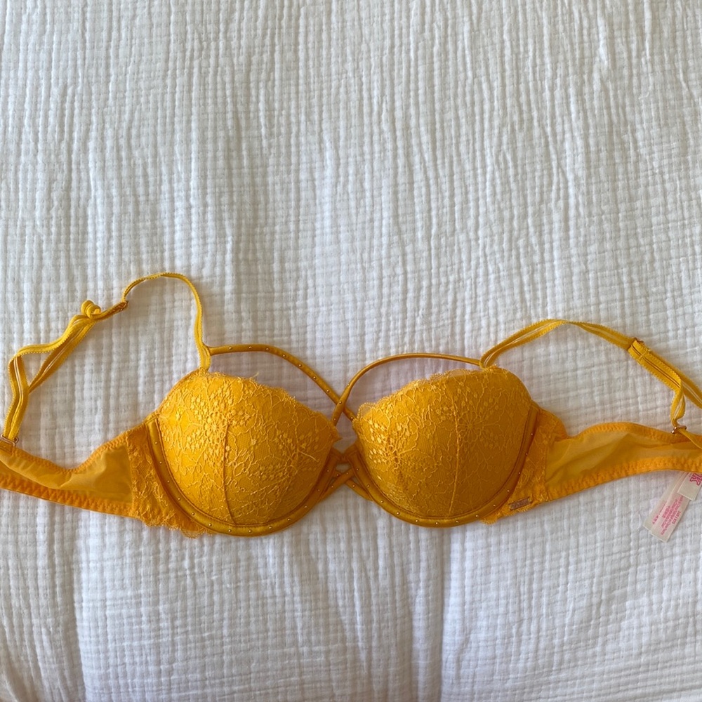 PINK VS Bra